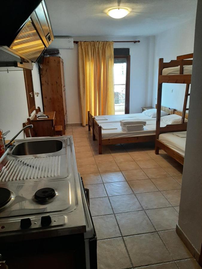 Hotel Kosmas Sarti Eksteriør billede